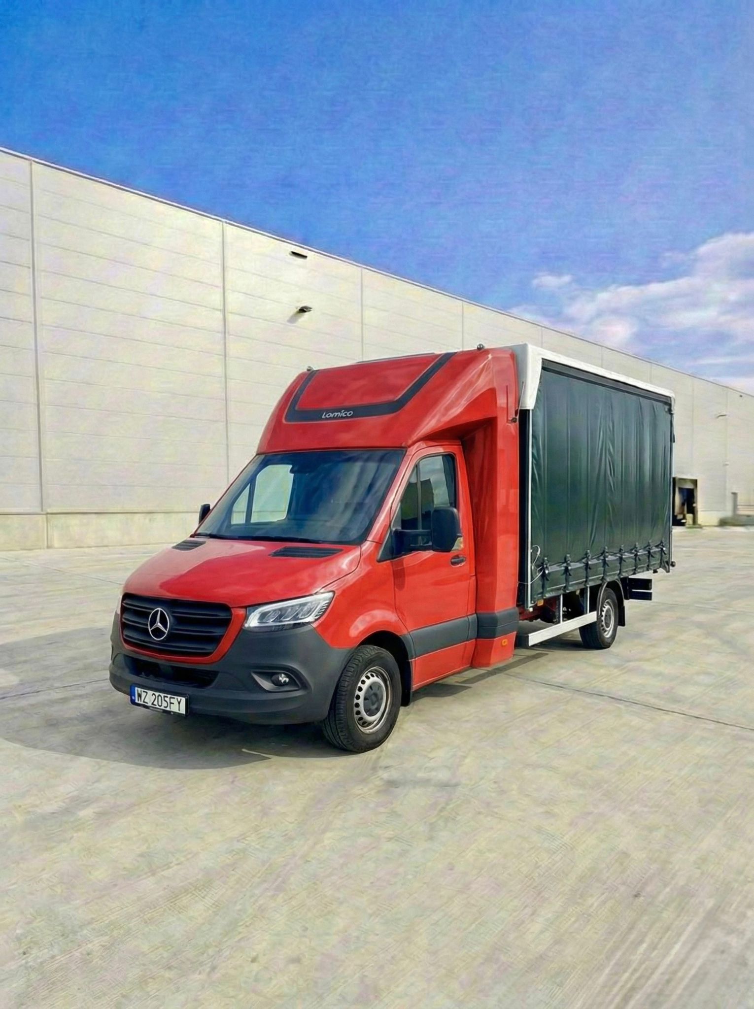 Kabina tylna Mercedes Sprinter – widok 2